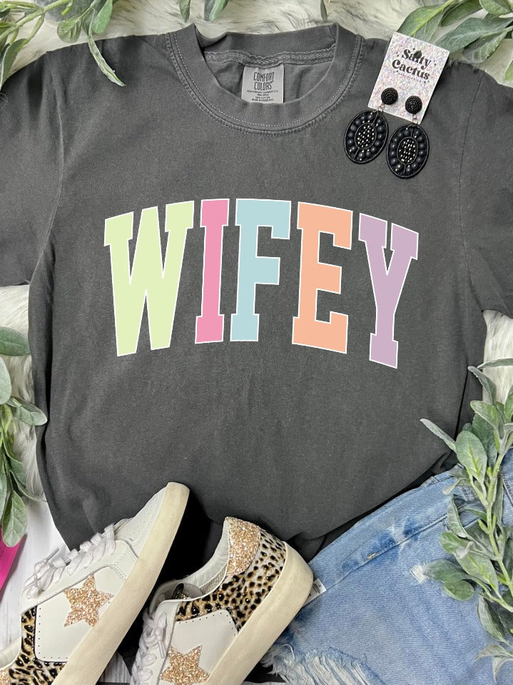 *DTG* Wifey Colorful Pepper Comfort Color Tee
